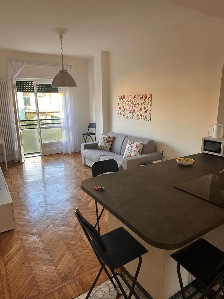 Апартаменты Kibilu - Via Lomellina Mm Argonne - Linate Airport Милан Экстерьер фото